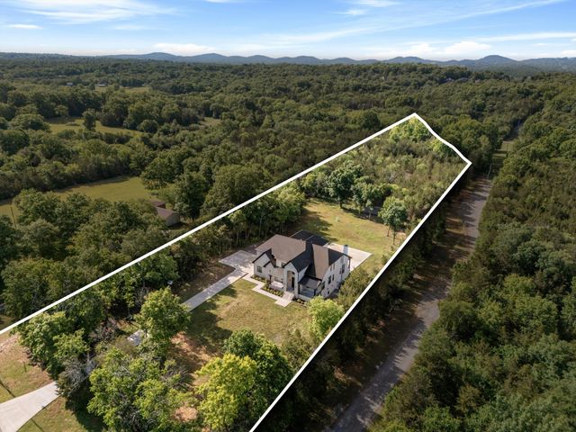 2085 Kidd Rd, Nolensville, TN 37135