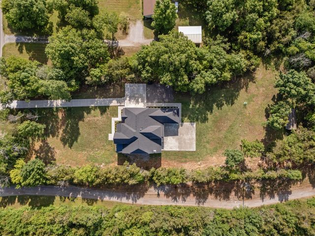 2085 Kidd Rd, Nolensville, TN 37135