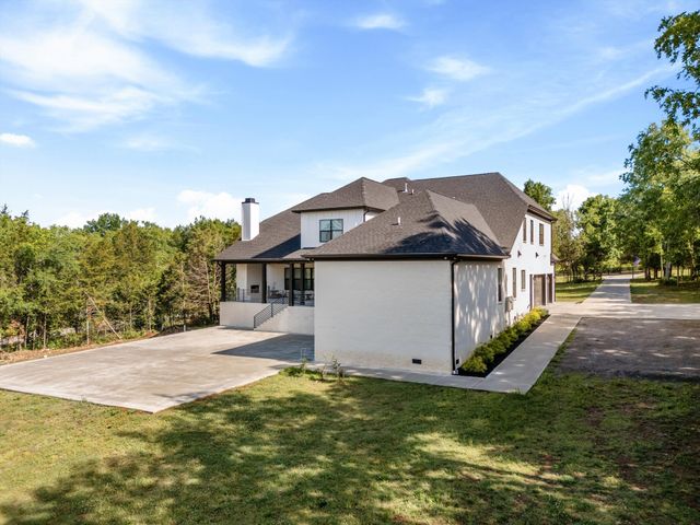 2085 Kidd Rd, Nolensville, TN 37135