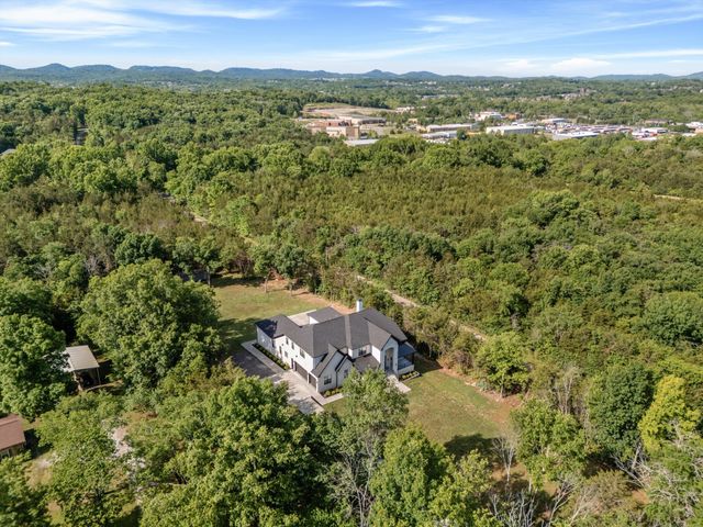 2085 Kidd Rd, Nolensville, TN 37135