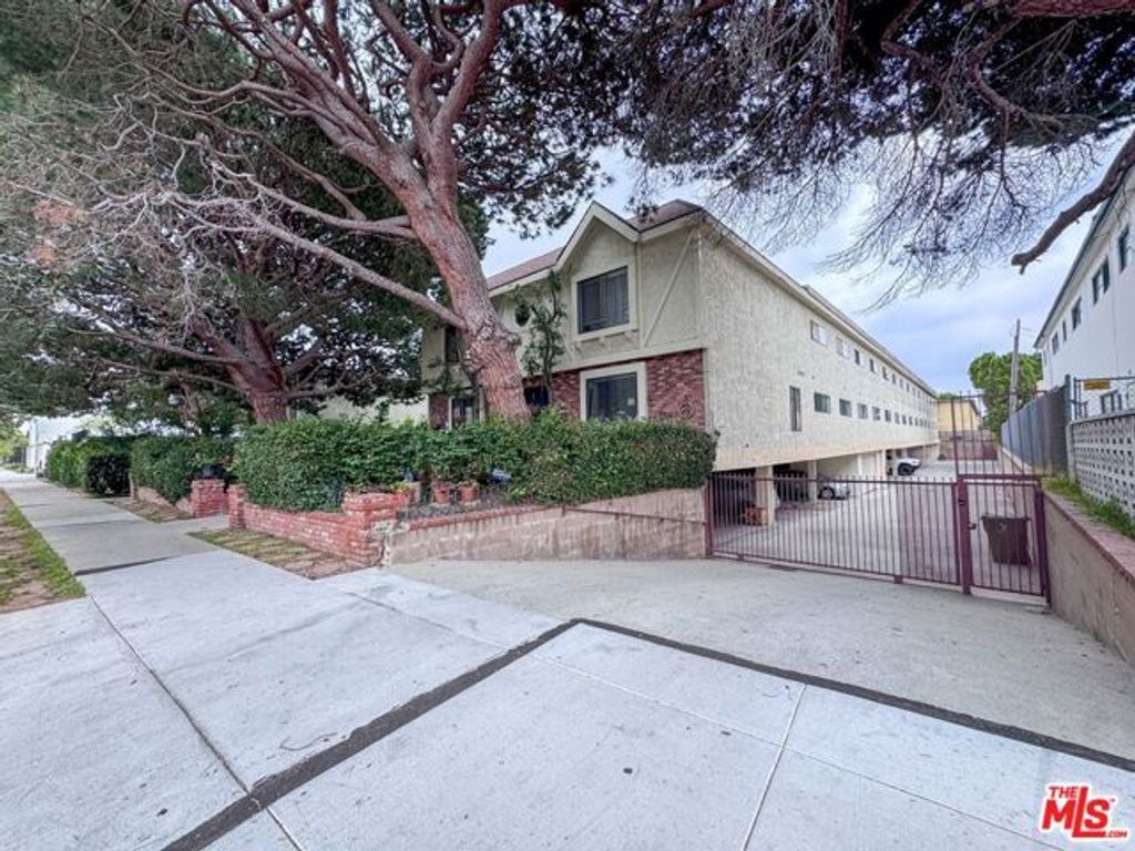 2318 16th Street, Santa Monica, CA 90405