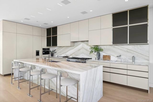 2 "B" W Water Street, Sag Harbor, NY 11963