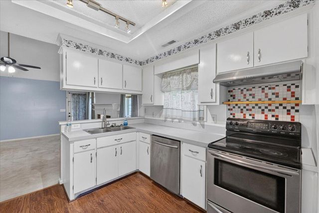 105 Blackwalnut Drive, Summerville, SC 29486
