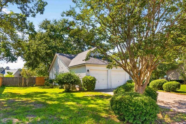 105 Blackwalnut Drive, Summerville, SC 29486