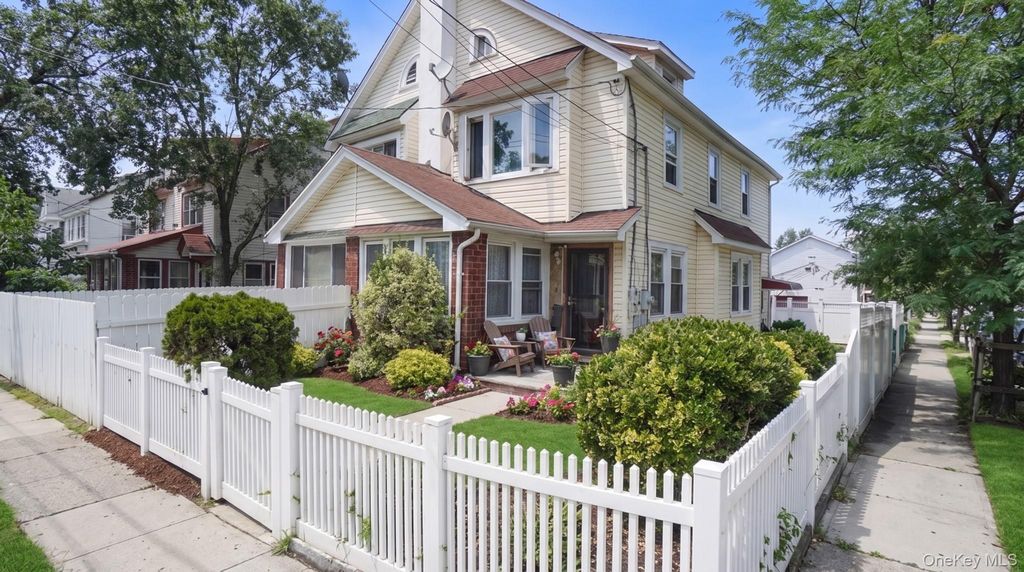 190-27 109th Road, Saint Albans, NY 11412 — photo 2