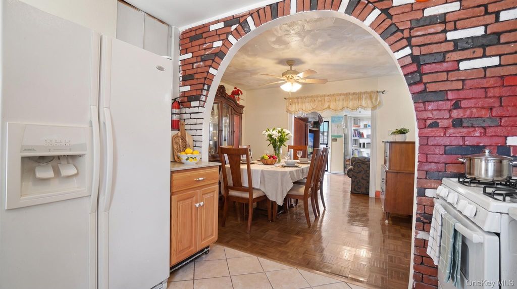 190-27 109th Road, Saint Albans, NY 11412 — photo 4