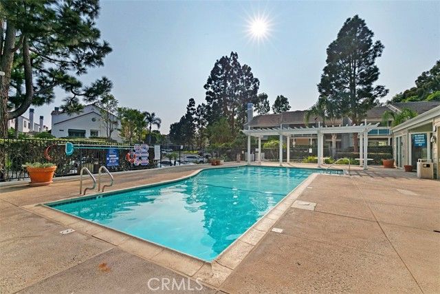 19431 Sunray Lane 205, Huntington Beach, CA 92648