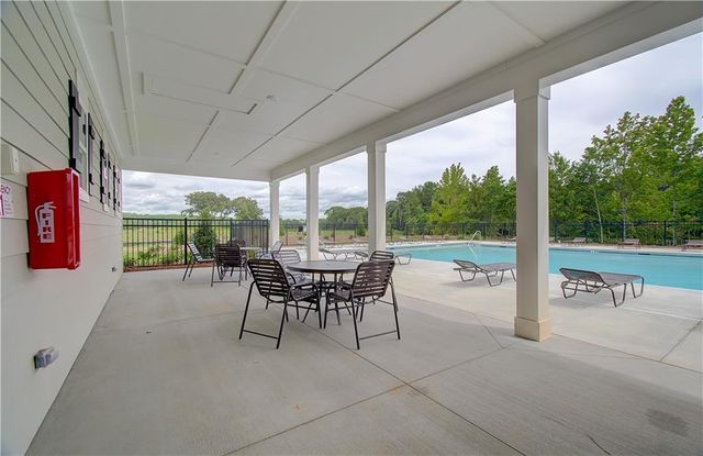 286 Rosewood Park Drive, Hoschton, GA 30548