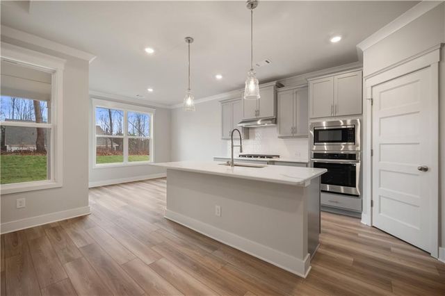 286 Rosewood Park Drive, Hoschton, GA 30548