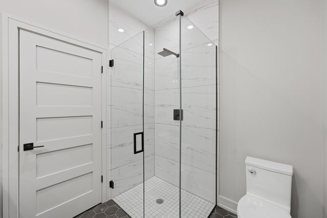 671 W Lake Cook Road, Palatine, IL 60074