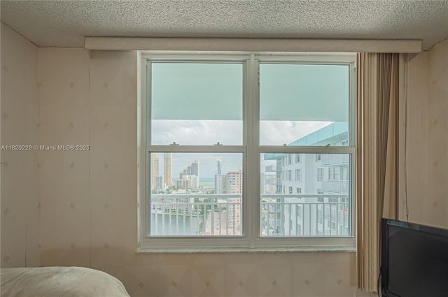 301 174th St 2317, Sunny Isles Beach, FL 33160