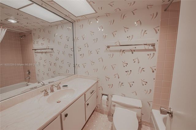 301 174th St 2317, Sunny Isles Beach, FL 33160