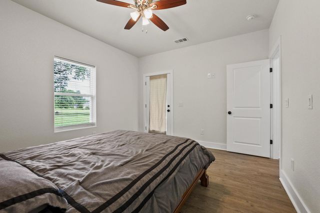 1834 S Park Avenue, Denison, TX 75020