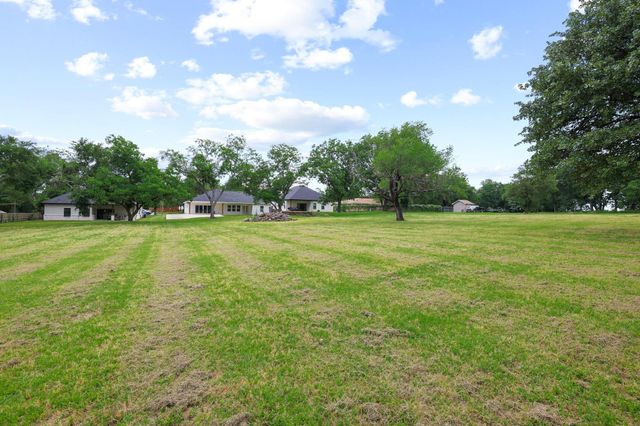 1834 S Park Avenue, Denison, TX 75020