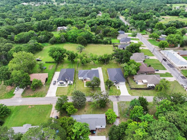 1834 S Park Avenue, Denison, TX 75020