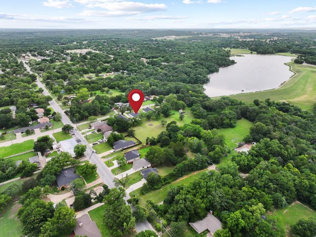 1834 S Park Avenue, Denison, TX 75020