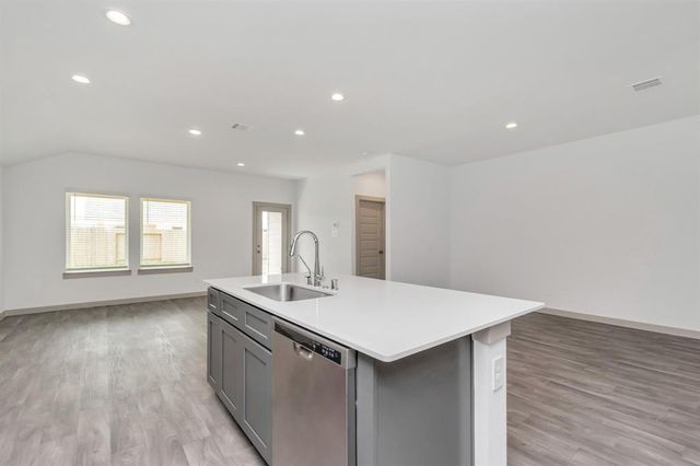 606 Thunder Cloud Drive, Baytown, TX 77523