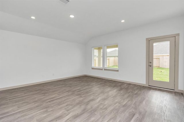 606 Thunder Cloud Drive, Baytown, TX 77523