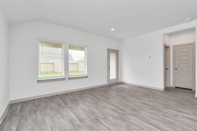 606 Thunder Cloud Drive, Baytown, TX 77523