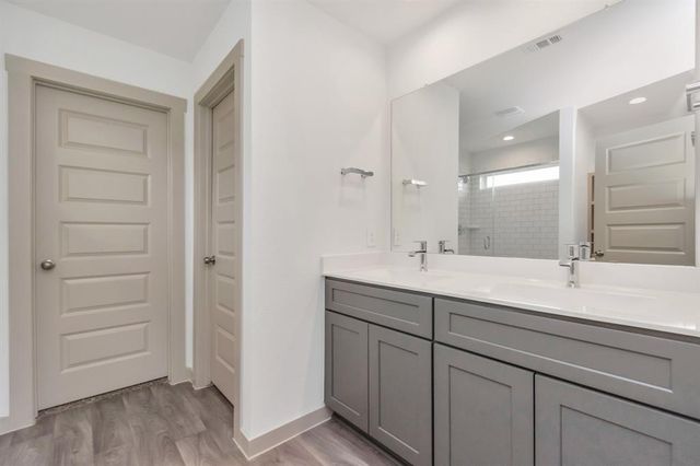 606 Thunder Cloud Drive, Baytown, TX 77523