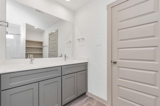 606 Thunder Cloud Drive, Baytown, TX 77523