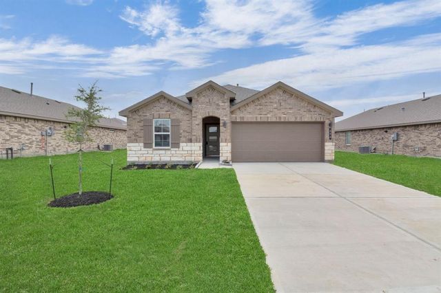 606 Thunder Cloud Drive, Baytown, TX 77523