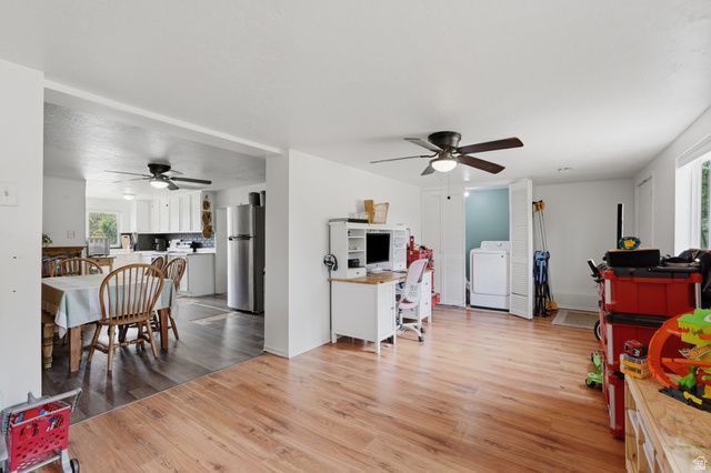 5470 S 2300 W, Roy, UT 84067