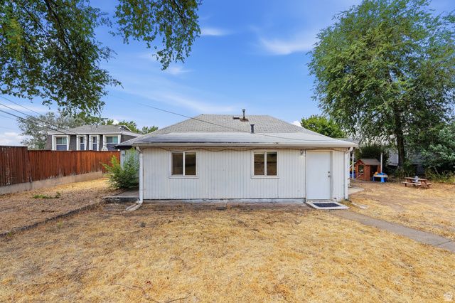 5470 S 2300 W, Roy, UT 84067