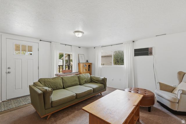 5470 S 2300 W, Roy, UT 84067