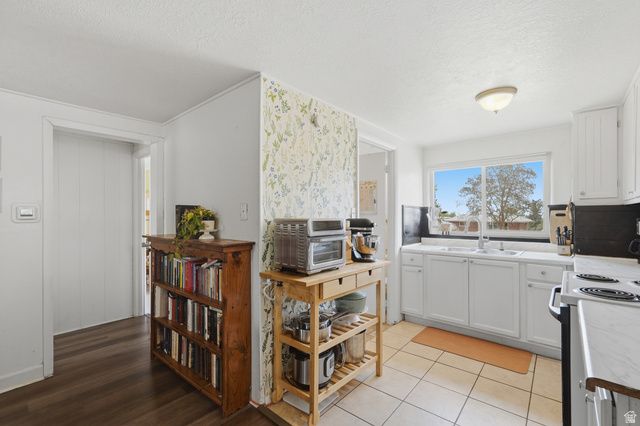 5470 S 2300 W, Roy, UT 84067