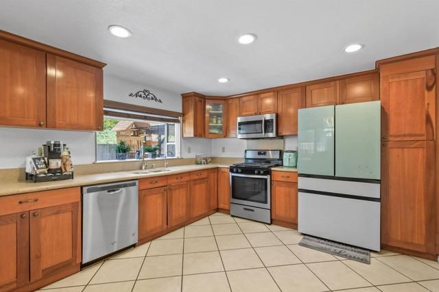 613 Point Vicente Ct, Chula Vista, CA 91911