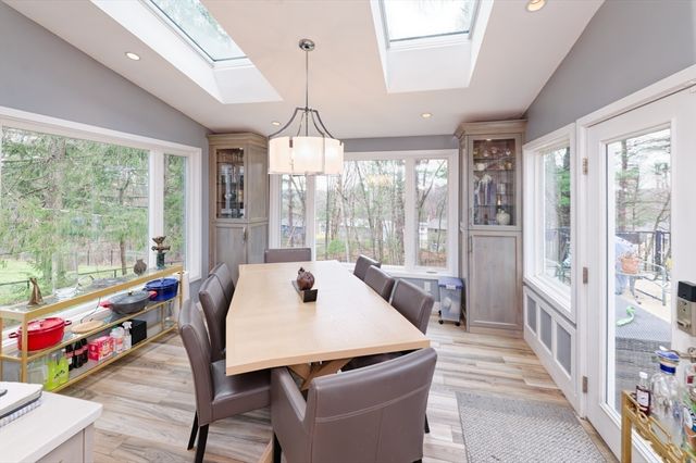 62 Ledgewood Rd, Framingham, MA 01701