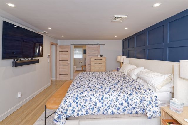 62 Ledgewood Rd, Framingham, MA 01701