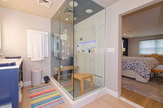 62 Ledgewood Rd, Framingham, MA 01701