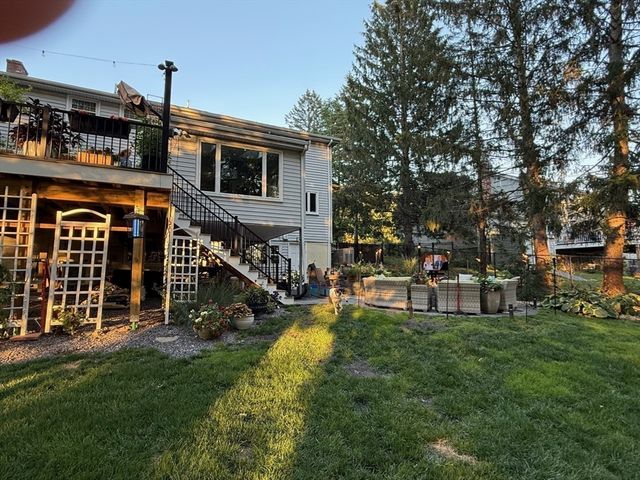 62 Ledgewood Rd, Framingham, MA 01701