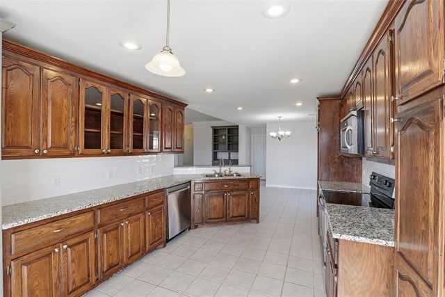 3380 Del Aire Place, Del City, OK 73115