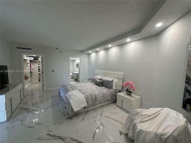 19500 Turnberry Way 14C, Aventura, FL 33180