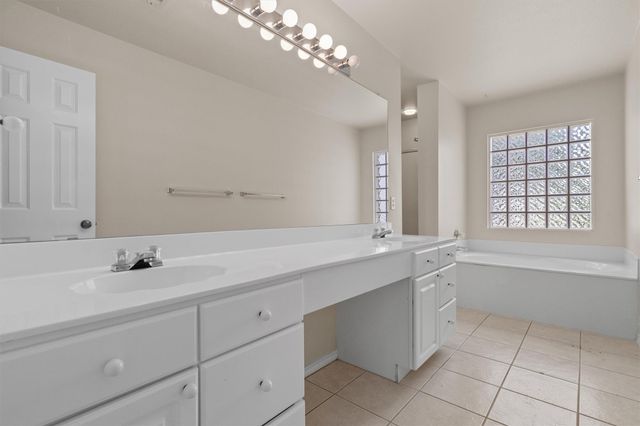 201 Covala DR, Cedar Park, TX 78613