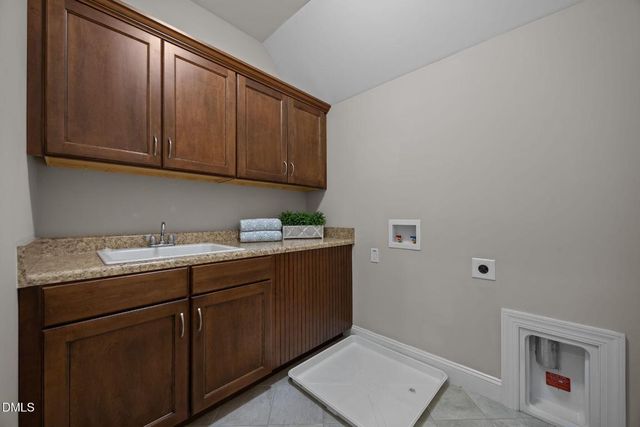 5700 Accipiter Court, Fuquay Varina, NC 27526