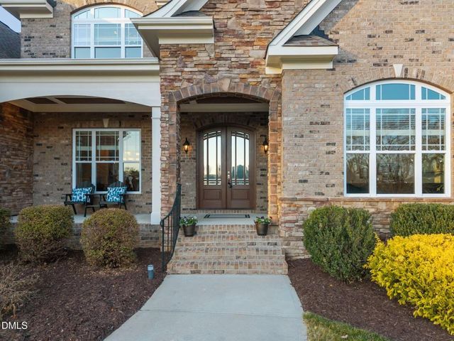 5700 Accipiter Court, Fuquay Varina, NC 27526
