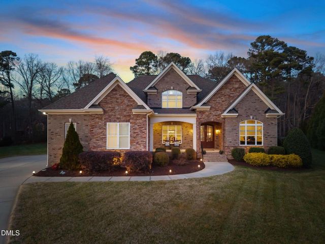 5700 Accipiter Court, Fuquay Varina, NC 27526