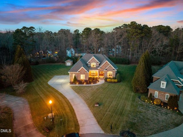 5700 Accipiter Court, Fuquay Varina, NC 27526