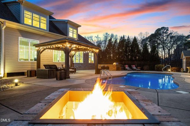 5700 Accipiter Court, Fuquay Varina, NC 27526