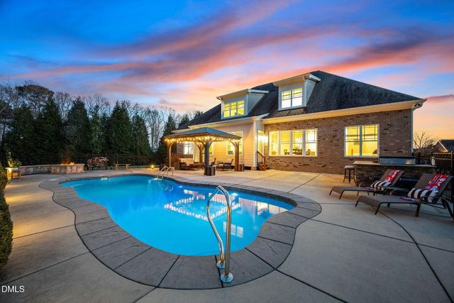 5700 Accipiter Court, Fuquay Varina, NC 27526