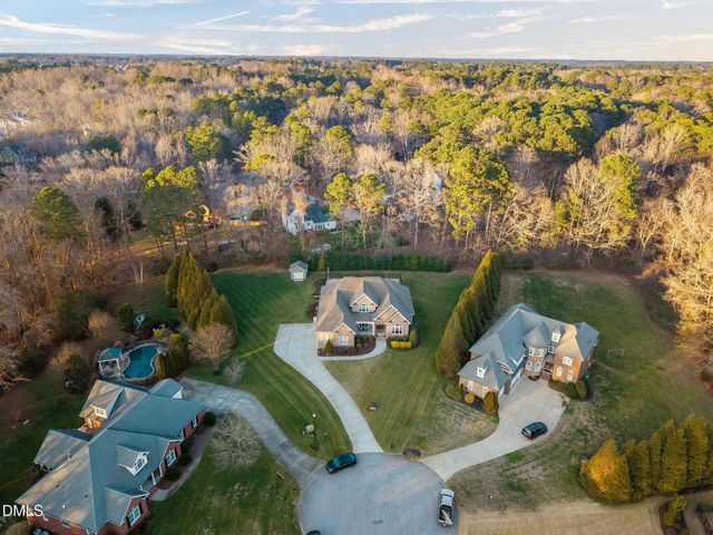 5700 Accipiter Court, Fuquay Varina, NC 27526