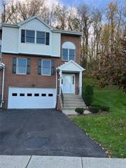 321 Karen Ct, Monroeville, PA 15146