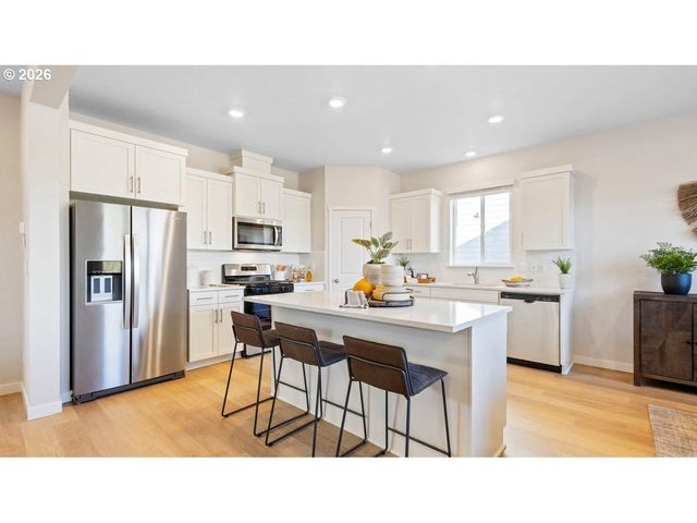 9396 Se 162nd Ave, Happy Valley, OR 97086