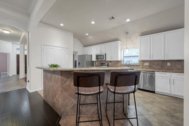 3322 Hemingway Drive, Montgomery, TX 77356