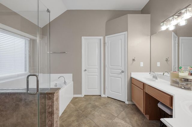 3322 Hemingway Drive, Montgomery, TX 77356