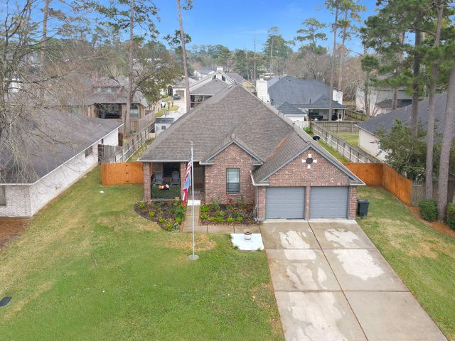 3322 Hemingway Drive, Montgomery, TX 77356